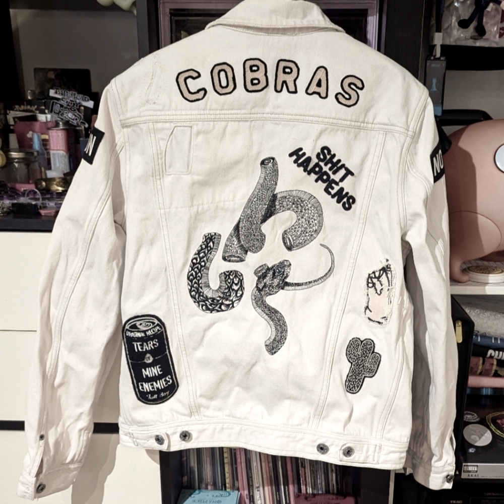 *CUSTOM* SCOTCH &SODA EMBROIDERED & PATCHED WHITE DENIM JACKET US L